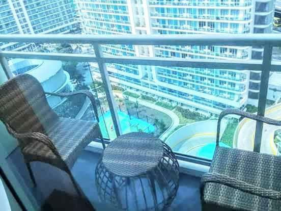 Azure C6 Balcony Wifi Near Mall Airport Multipl Units Manila Exteriér fotografie